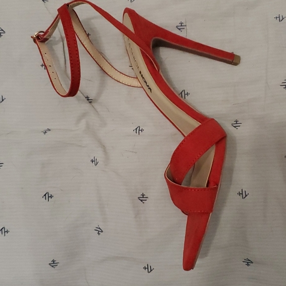 Fashion Nova Stilettos - Picture 2 of 5